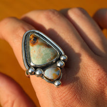 Load image into Gallery viewer, Divine Ring - Size 8.5