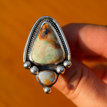 Load image into Gallery viewer, Divine Ring - Size 8.5