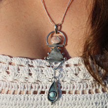 Load image into Gallery viewer, Tear drop pendant