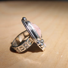 Load image into Gallery viewer, Transformation ring - size 6