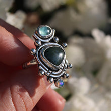 Load image into Gallery viewer, Flourish Ring - Size 7.5