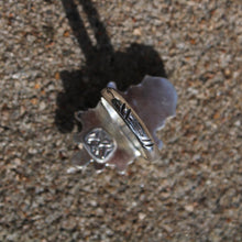 Load image into Gallery viewer, Flourish Ring - Size 7.5