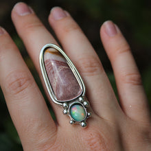 Load image into Gallery viewer, Wonder stone ring - custom size