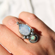 Load image into Gallery viewer, Journey Ring - size 7.25