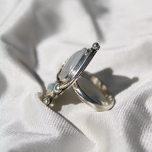 Load image into Gallery viewer, Calathea Ring - size 7