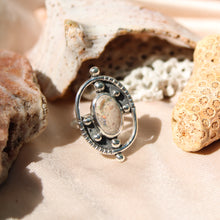 Load image into Gallery viewer, Lucid ring - Size 7.5