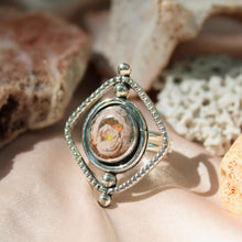 Load image into Gallery viewer, Portal Ring - Size 8.5