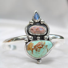 Load image into Gallery viewer, Pyramid Cuff Bracelet
