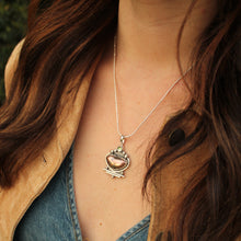 Load image into Gallery viewer, Metallic Pendant