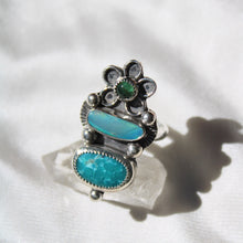 Load image into Gallery viewer, Geranium Ring - size 9