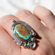 Load image into Gallery viewer, Flower Downstream Ring - size 7.75