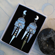 Load image into Gallery viewer, Dagger Earrings