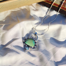 Load image into Gallery viewer, UFO Pendant - 20" chain