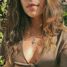 Load image into Gallery viewer, Australian Opal Pendant - 18" chain