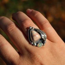 Load image into Gallery viewer, Transformation ring - size 6
