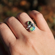 Load image into Gallery viewer, Duet Ring - size 6.75
