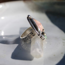 Load image into Gallery viewer, Transformation ring - size 6
