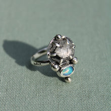 Load image into Gallery viewer, Embrace Ring No. 1 - size 9
