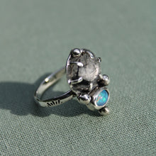Load image into Gallery viewer, Embrace Ring No. 1 - size 9
