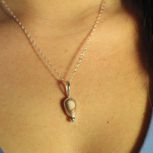 Load image into Gallery viewer, opal pendant - 18&quot; chain
