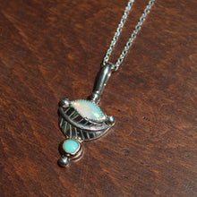 Load image into Gallery viewer, Botanical Pendant - 18&quot; chain
