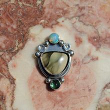 Load image into Gallery viewer, Divine ring - custom size
