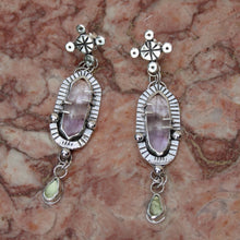 Load image into Gallery viewer, illuminate earrings
