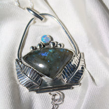 Load image into Gallery viewer, Gardenia Pendant
